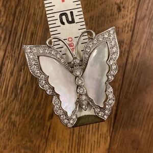 Butterfly pin